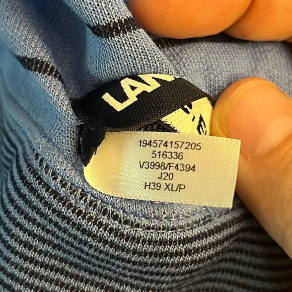 Lands’ End Reversible Sweater - Picture 4 of 4